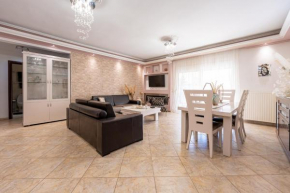 M&S Luxury Home